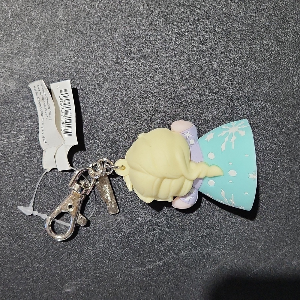 Elsa Wishables Keychain - Picture 2 of 2
